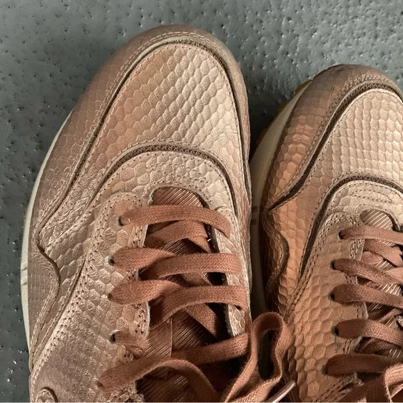 Nike Air Max 1 Bronze Snakeskin Patterned Sneakers- Women, Sz 10 - Picture 6 of 8